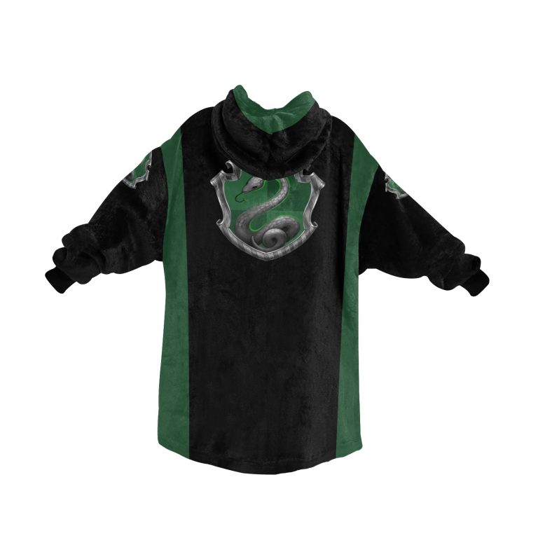 Slytherin sherpa fleece Robe-House-at-Hogwarts-School-of-Witchcraft-and-Wizardry-Salazar Slytherin-Sorting Hat-cunning-resourcefulness-leadership-and-ambition-Draco Malfoy-Merula Snyde-Pansy Parkinson-Tom Riddle-the Death Eaters-pure-blood-students-Muggle-born-emblematic-animal-snake-colours-green-silver-Horace Slughorn-Severus Snape-patron ghost-Bloody Baron-element-of-water-serpents-sea-lochs-European-mythology-physically-fluid-and-flexible-in-Celtic mythology-water-is-a portal-to-another-world-wizarding-society