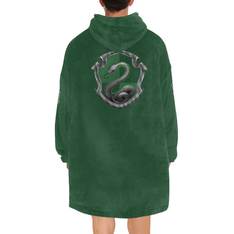Slytherin sherpa fleece Robe-House-at-Hogwarts-School-of-Witchcraft-and-Wizardry-Salazar Slytherin-Sorting Hat-cunning-resourcefulness-leadership-and-ambition-Draco Malfoy-Merula Snyde-Pansy Parkinson-Tom Riddle-the Death Eaters-pure-blood-students-Muggle-born-emblematic-animal-snake-colours-green-silver-Horace Slughorn-Severus Snape-patron ghost-Bloody Baron-element-of-water-serpents-sea-lochs-European-mythology-physically-fluid-and-flexible-in-Celtic mythology-water-is-a portal-to-another-world-wizarding-society