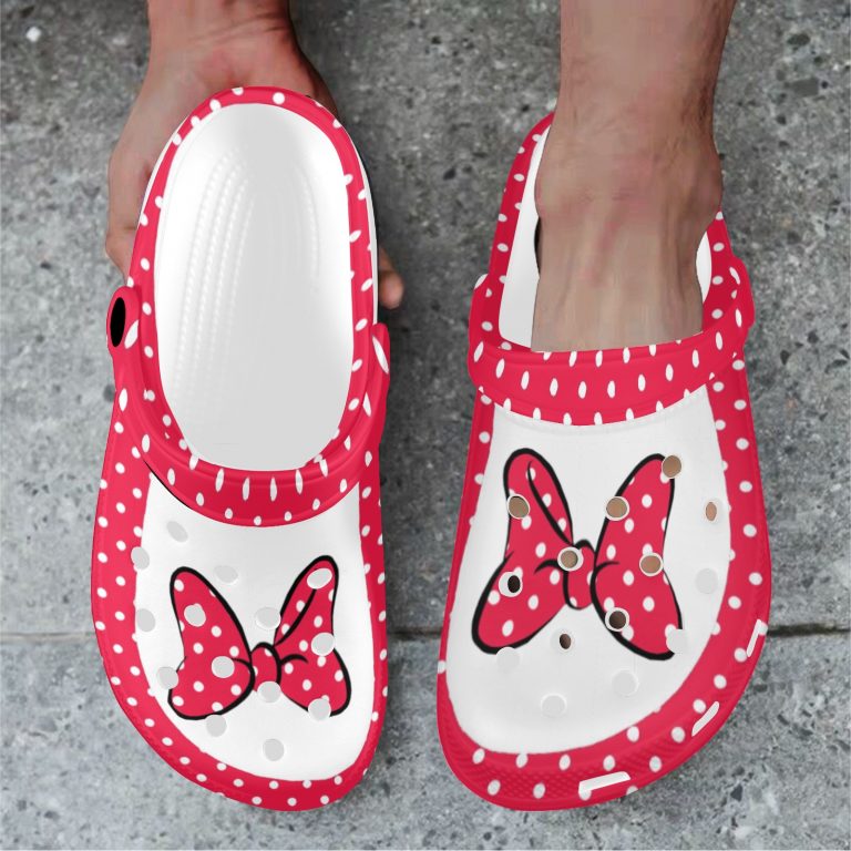 Celebrate the joy of parenthood & make lasting memories with your little one, all while enjoying the comfort of these remarkable Disney Minnie Mouse Crocs.
