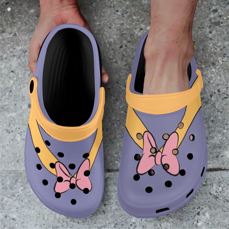 Daisy Duck Sailor's Crocs are made from advanced EVA material, lightweight & flexible Features ventilation holes, Supportive insole.