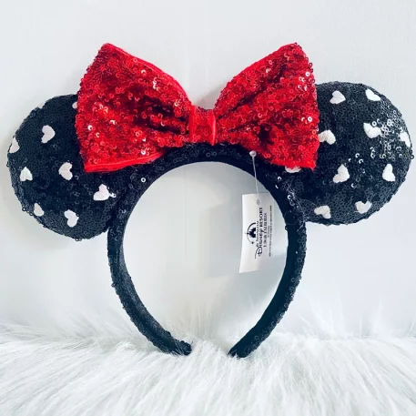 Crafted from high-quality microfiber material with a composition of PP cotton, Magical Mouse Ear Headband is durable and exquisitely soft to the touch